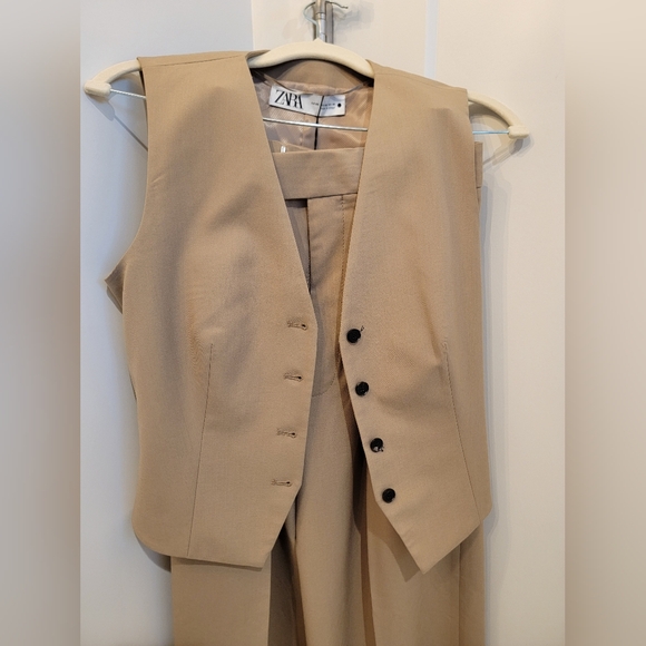 Zara Tan Vest and Trousers Set - Picture 2 of 5